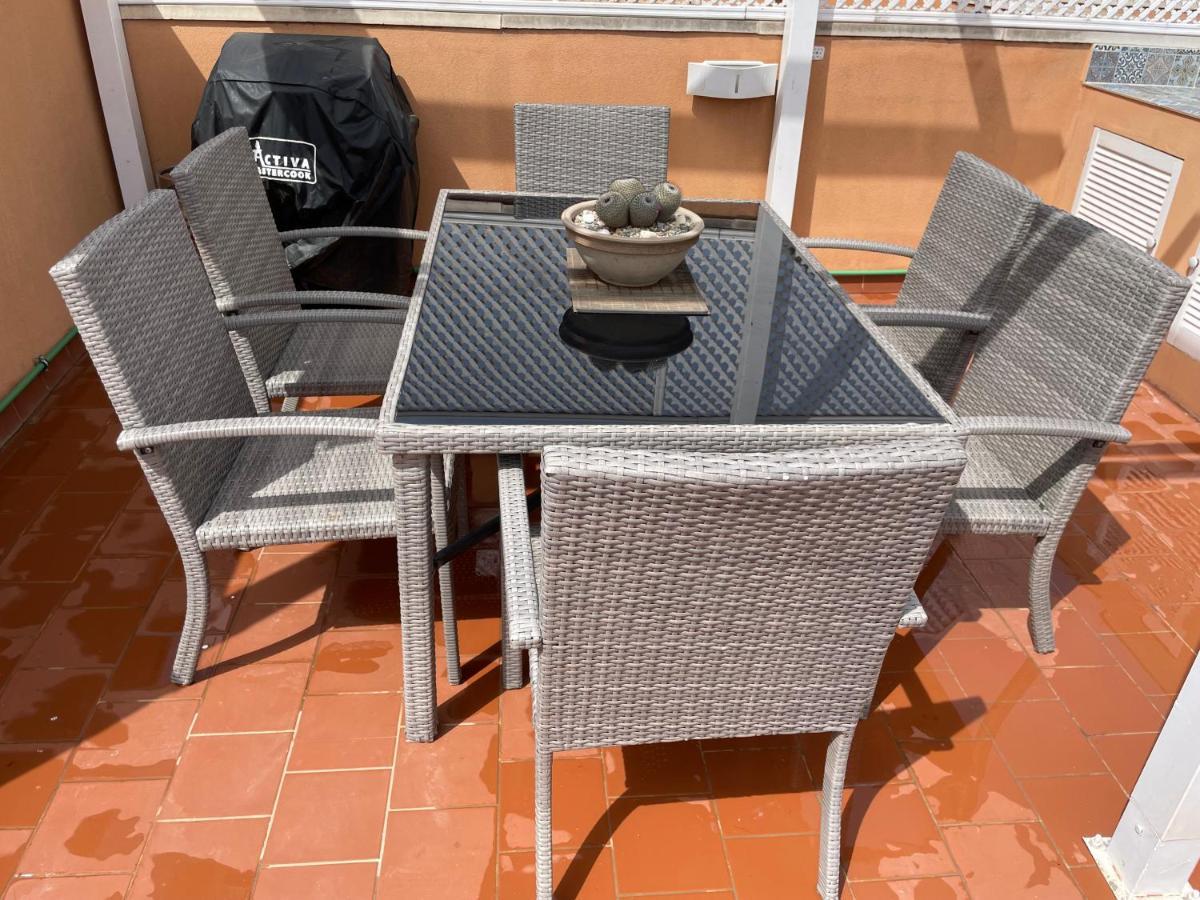 Bright & Airy Sea View Apartment Мохакар Экстерьер фото