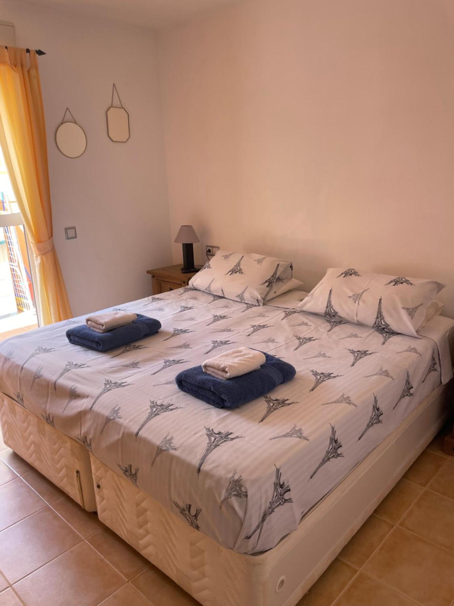 Bright & Airy Sea View Apartment Мохакар Экстерьер фото