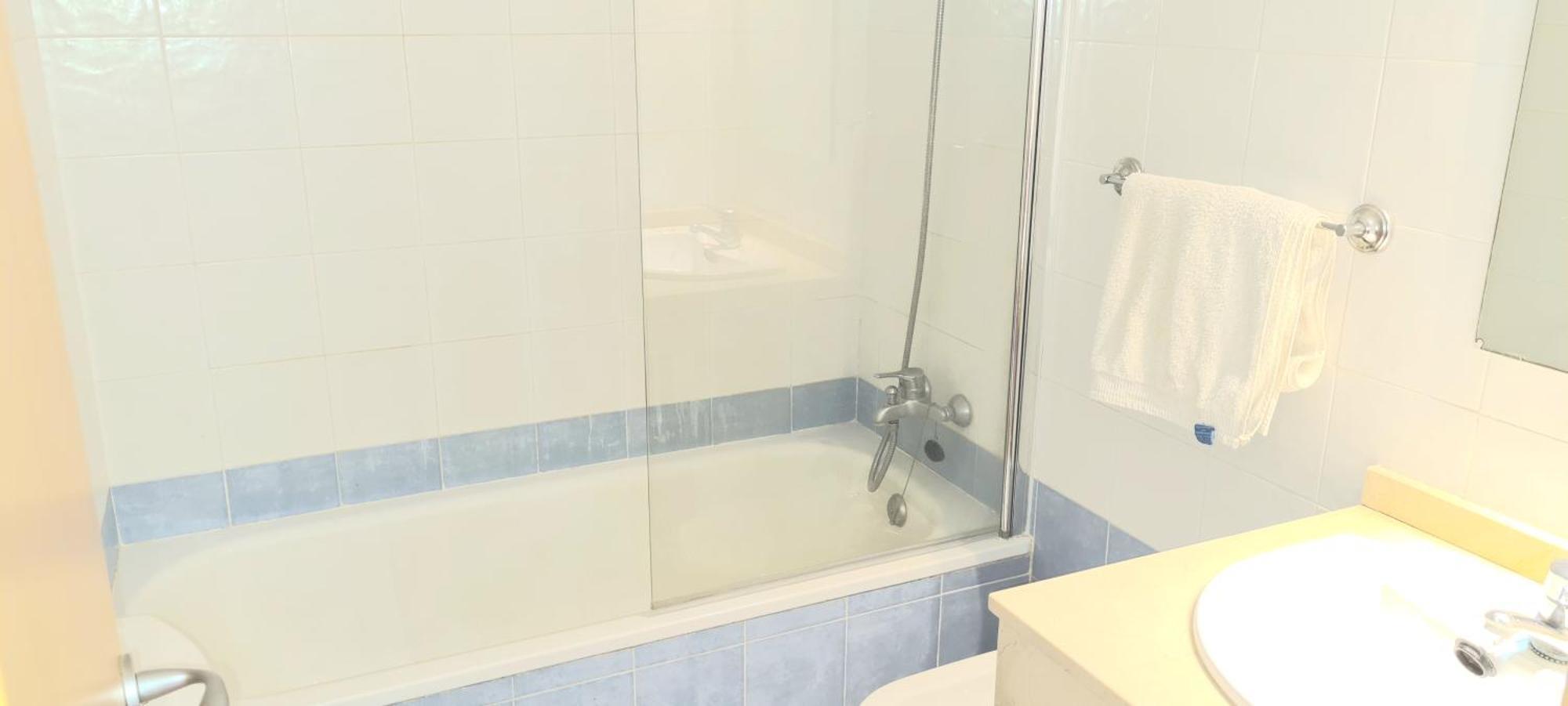 Bright & Airy Sea View Apartment Мохакар Экстерьер фото